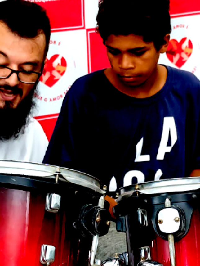 O Amor e o que o amor faz - aulas de bateria