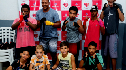 O Amor e o que o amor faz - aulas de boxe00